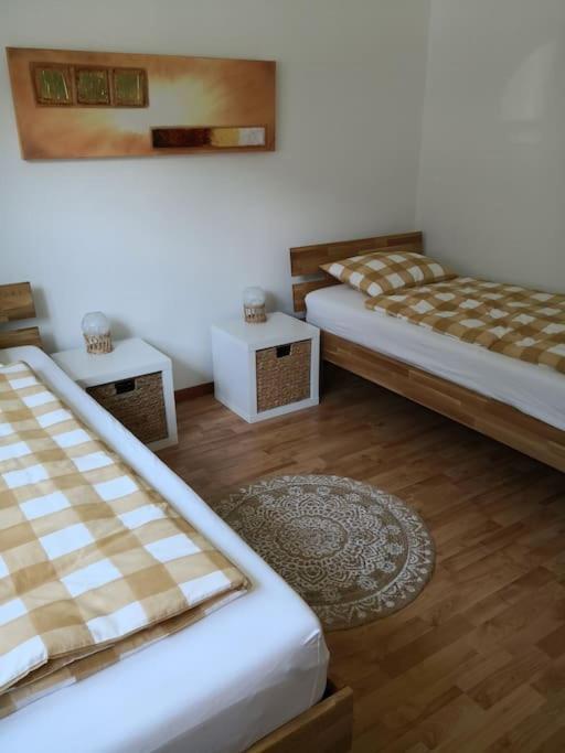 Garten-Wohnung Eschen Екстериор снимка